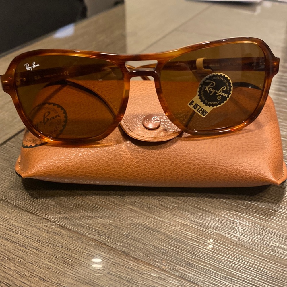 NWT Ray ban sunglasses